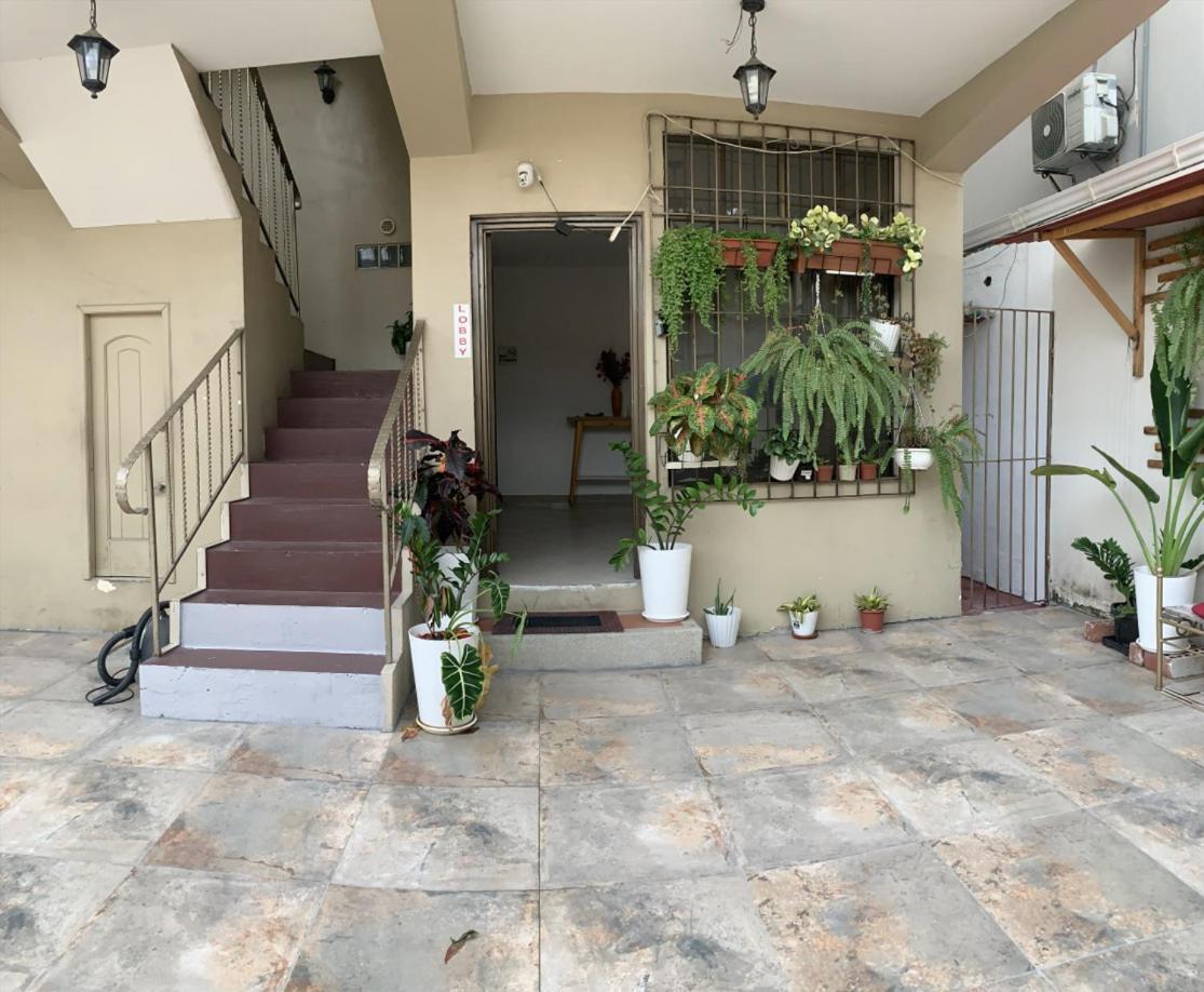 Los Soles Suite Mall Del Sol Guayaquil Airport Exterior photo